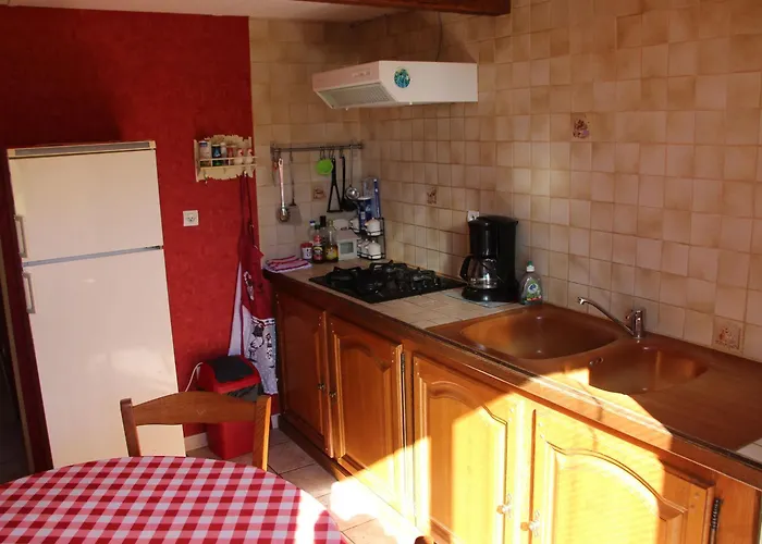 Champetre Avec Peche, Animaux Admis - Fr-1-585-6 * Halles-sous-les-Cotes